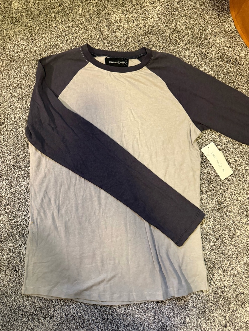 Treasure & Bond Long Sleeve Two-Tone Raglan Shirt - Gray & Black Size XXL